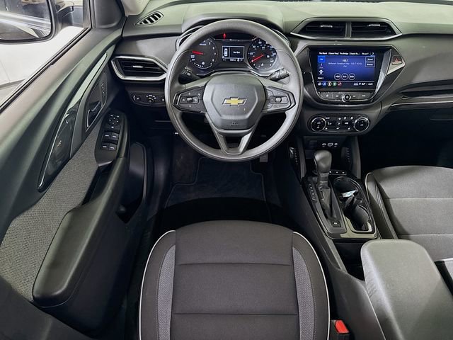 Used 2023 Chevrolet TrailBlazer LT w/ Convenience Package image 19