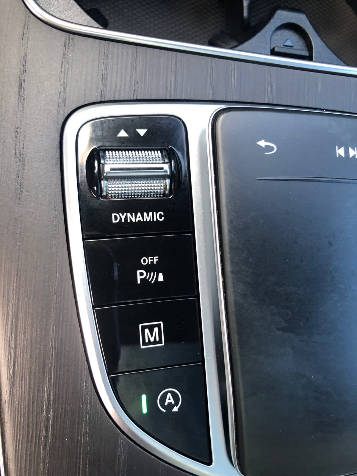 Used 2022 Mercedes-Benz GLC 300 4MATIC image 24