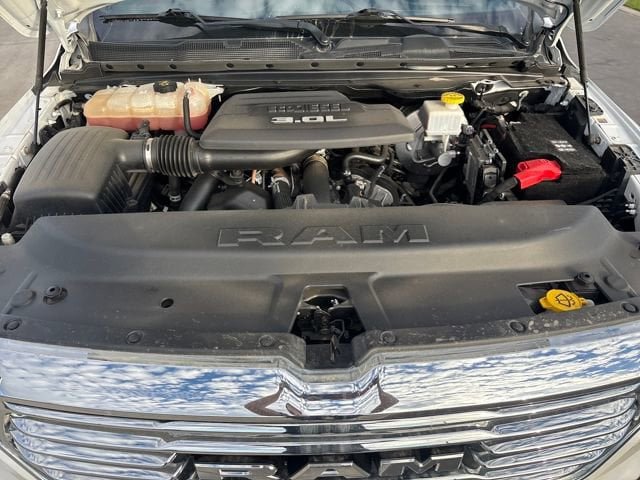 Used 2022 RAM 1500 Limited w/ Body Color Bumper Group AWD/4WD image 24