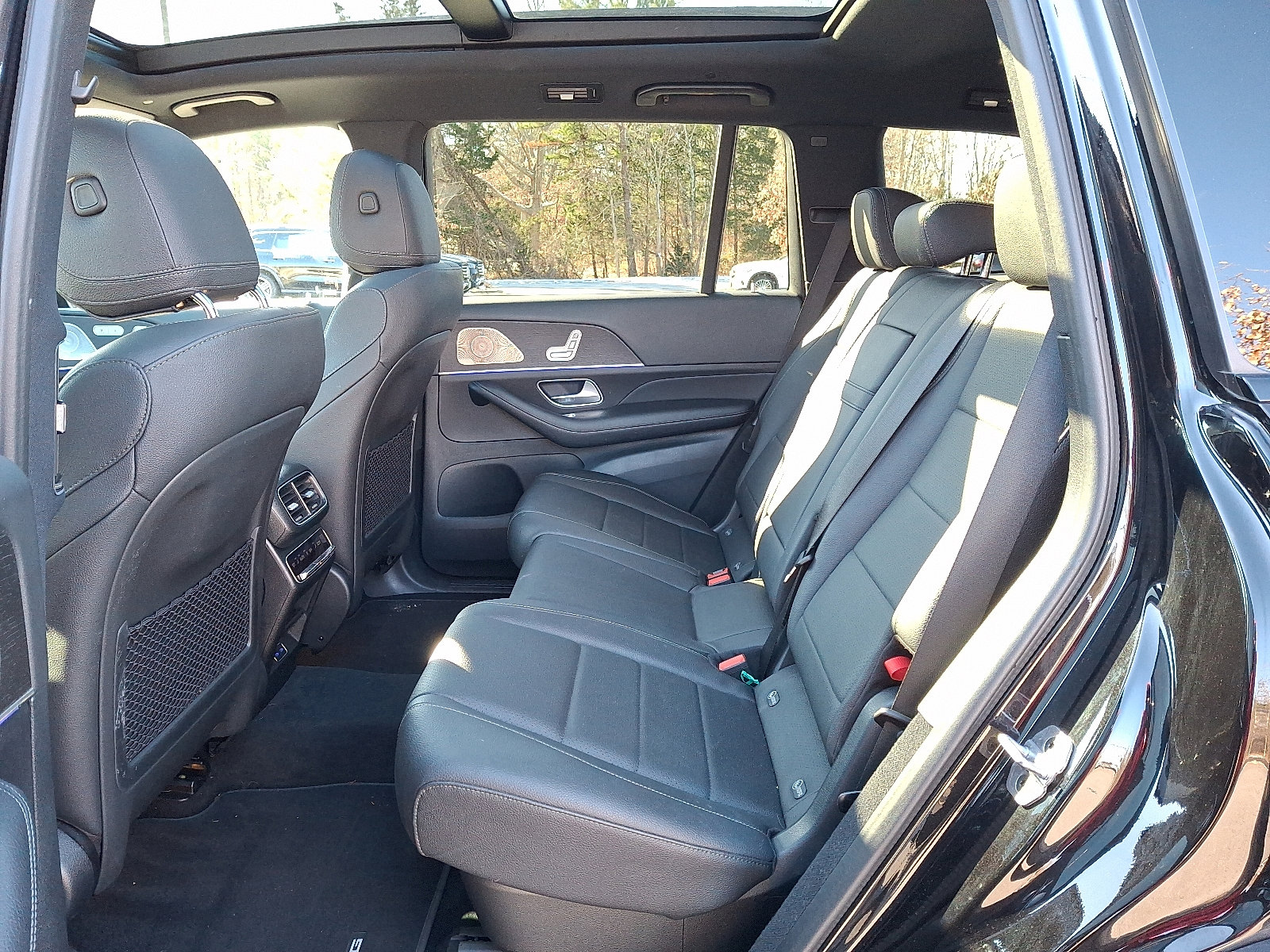 Used 2025 Mercedes-Benz GLS 450 4MATIC image 10
