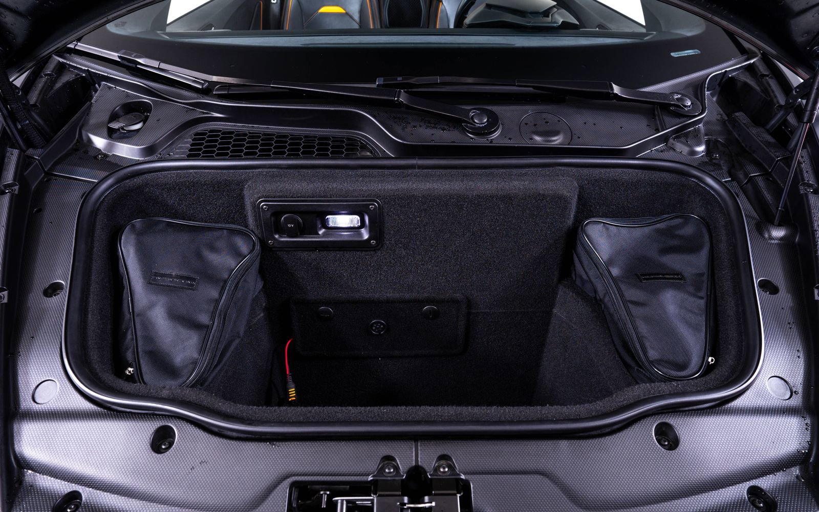 Used 2021 Lamborghini Huracan EVO image 27