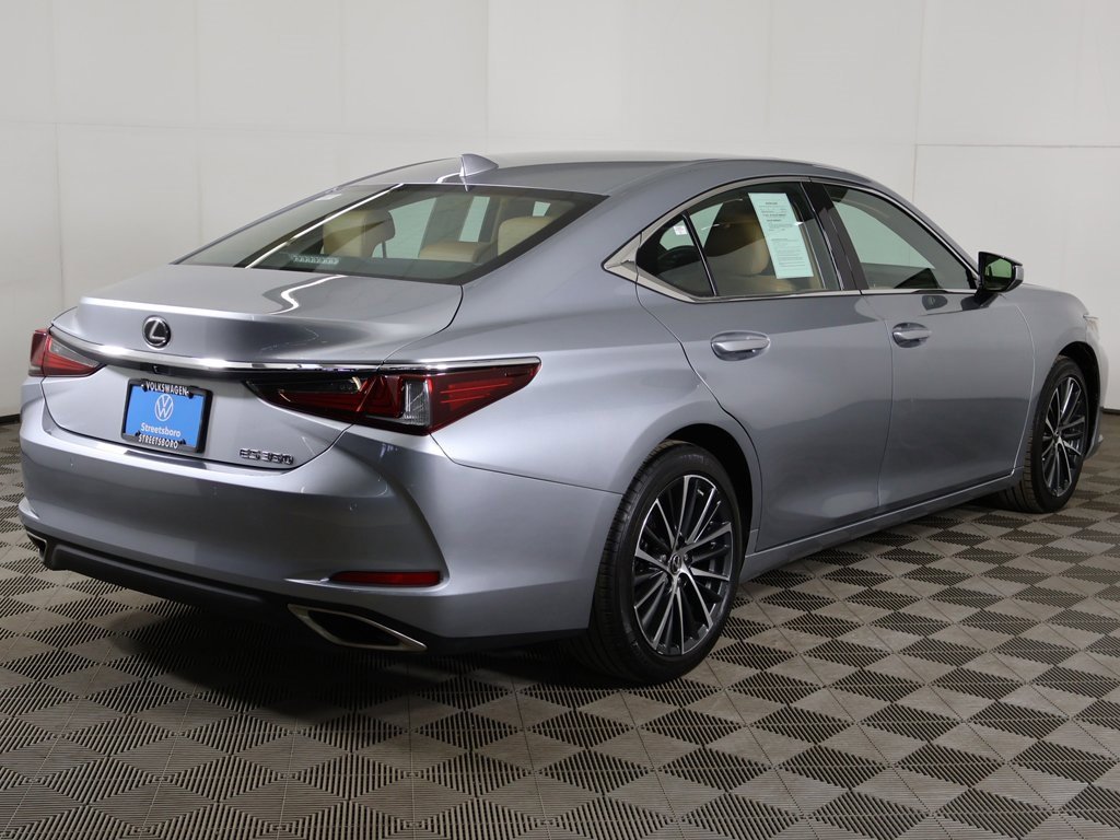 Used 2023 Lexus ES 350 w/ Premium Package image 11
