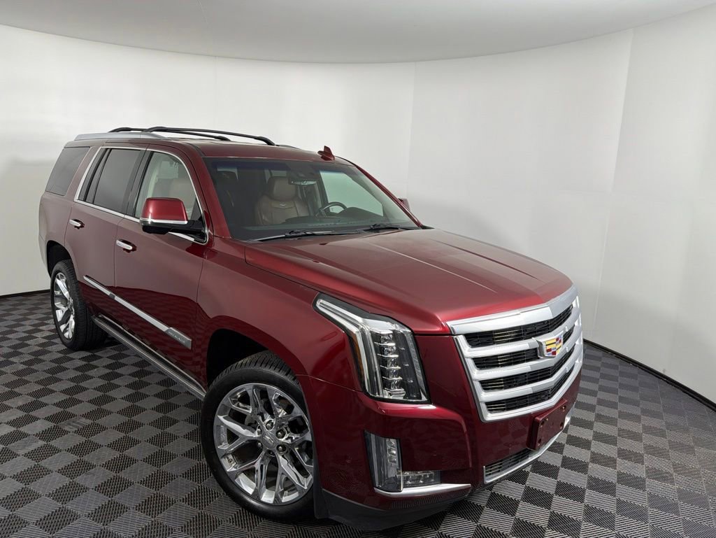Used 2017 Cadillac Escalade Premium Luxury AWD/4WD image 2