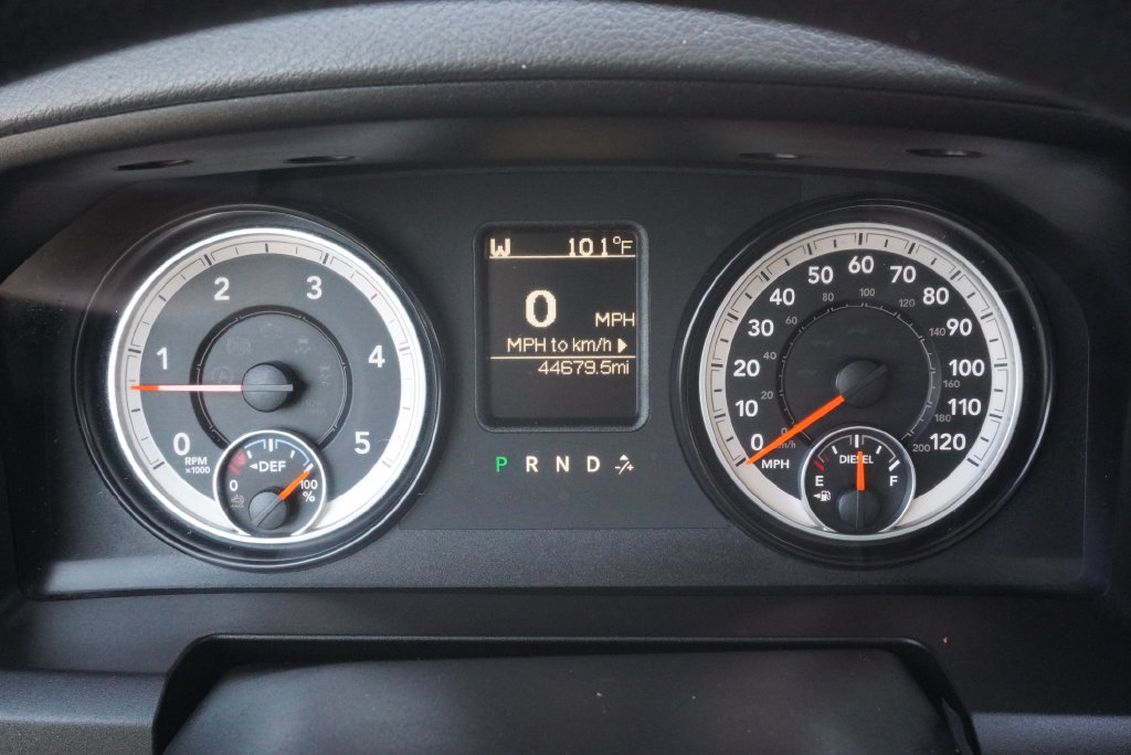 Used 2015 RAM 5500 SLT w/ Quick Order Package 29G SLT AWD/4WD image 12