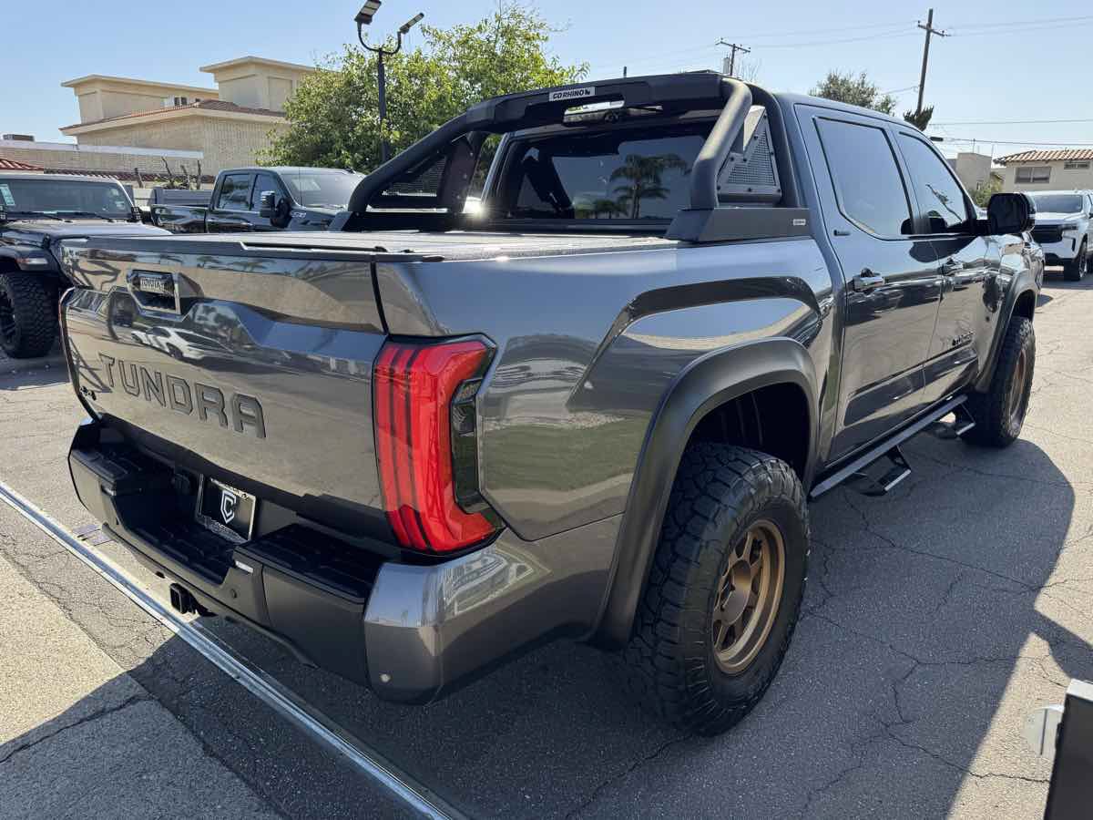 Used 2024 Toyota Tundra Limited AWD/4WD image 7
