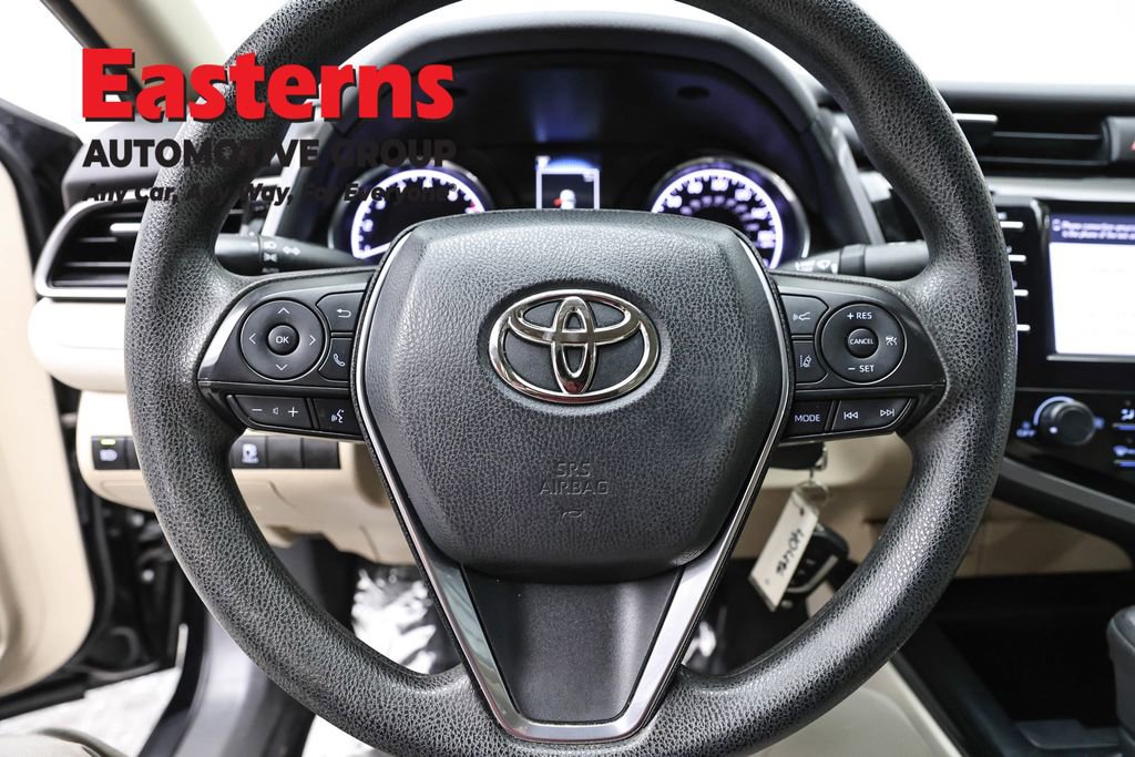 Used 2019 Toyota Camry LE FWD image 10