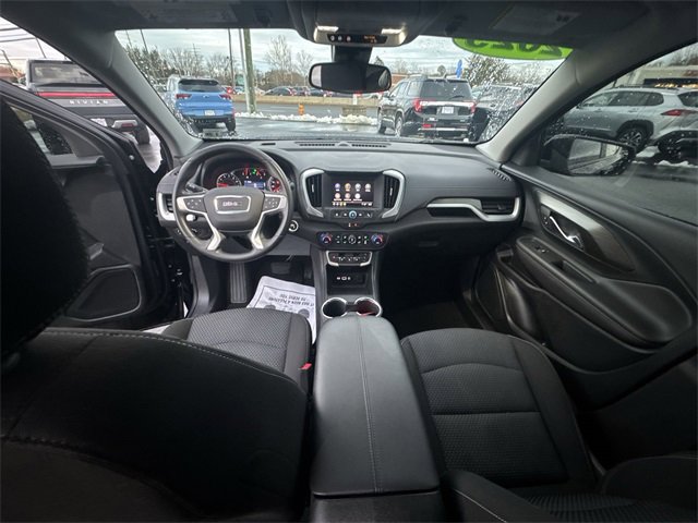 Used 2023 GMC Terrain SLE w/ Driver Convenience Package image 19