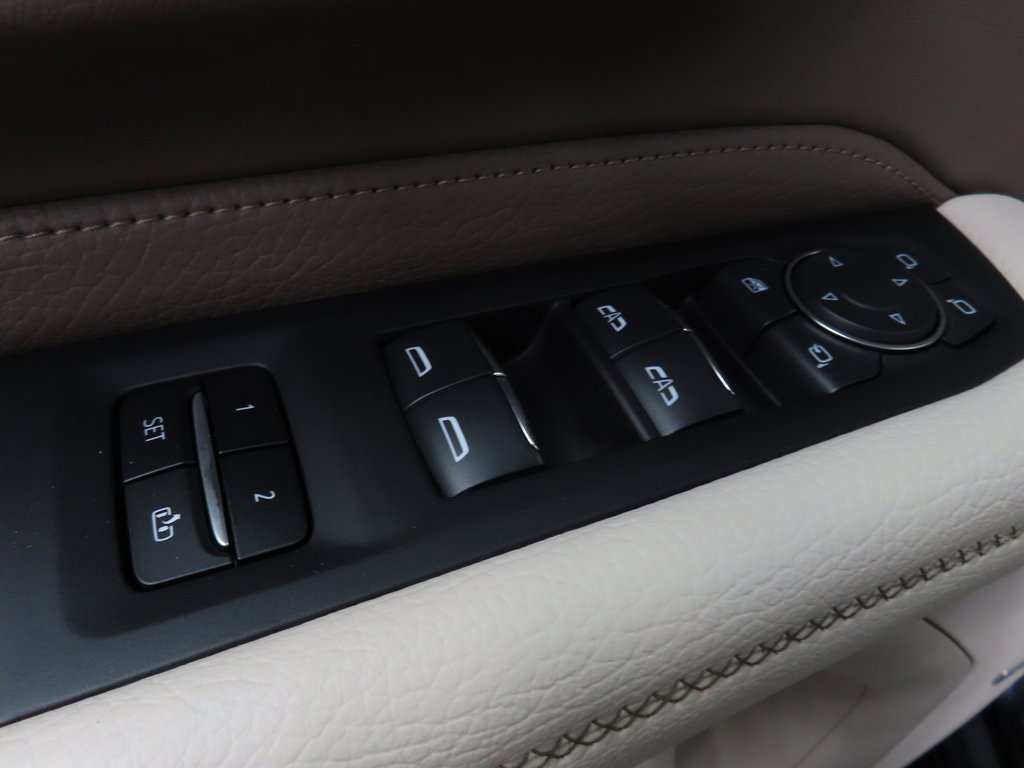 Used 2024 GMC Yukon XL Denali image 69