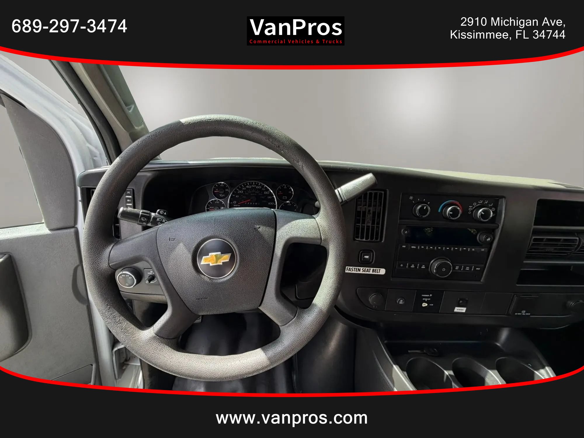 Used 2017 Chevrolet Express 2500 RWD image 10
