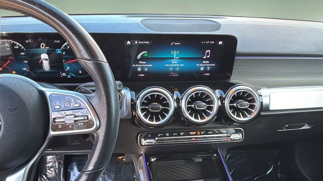 Used 2022 Mercedes-Benz GLB 250 GLB 250 image 10