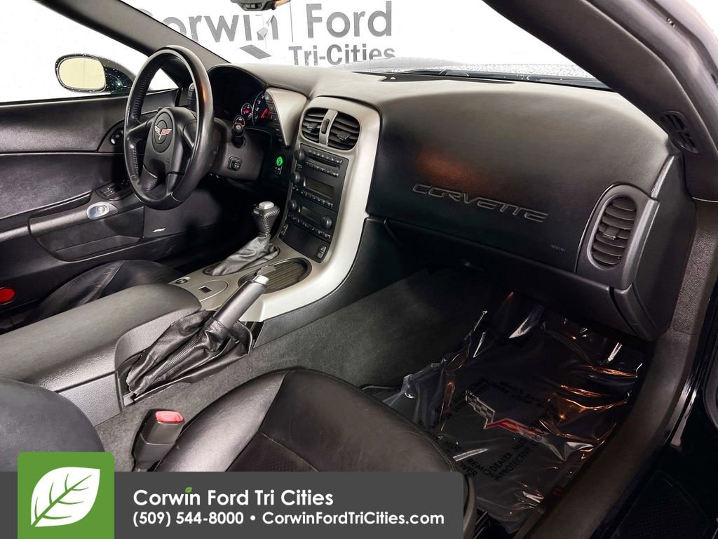 Used 2005 Chevrolet Corvette Convertible w/ Preferred Equipment Group image 24