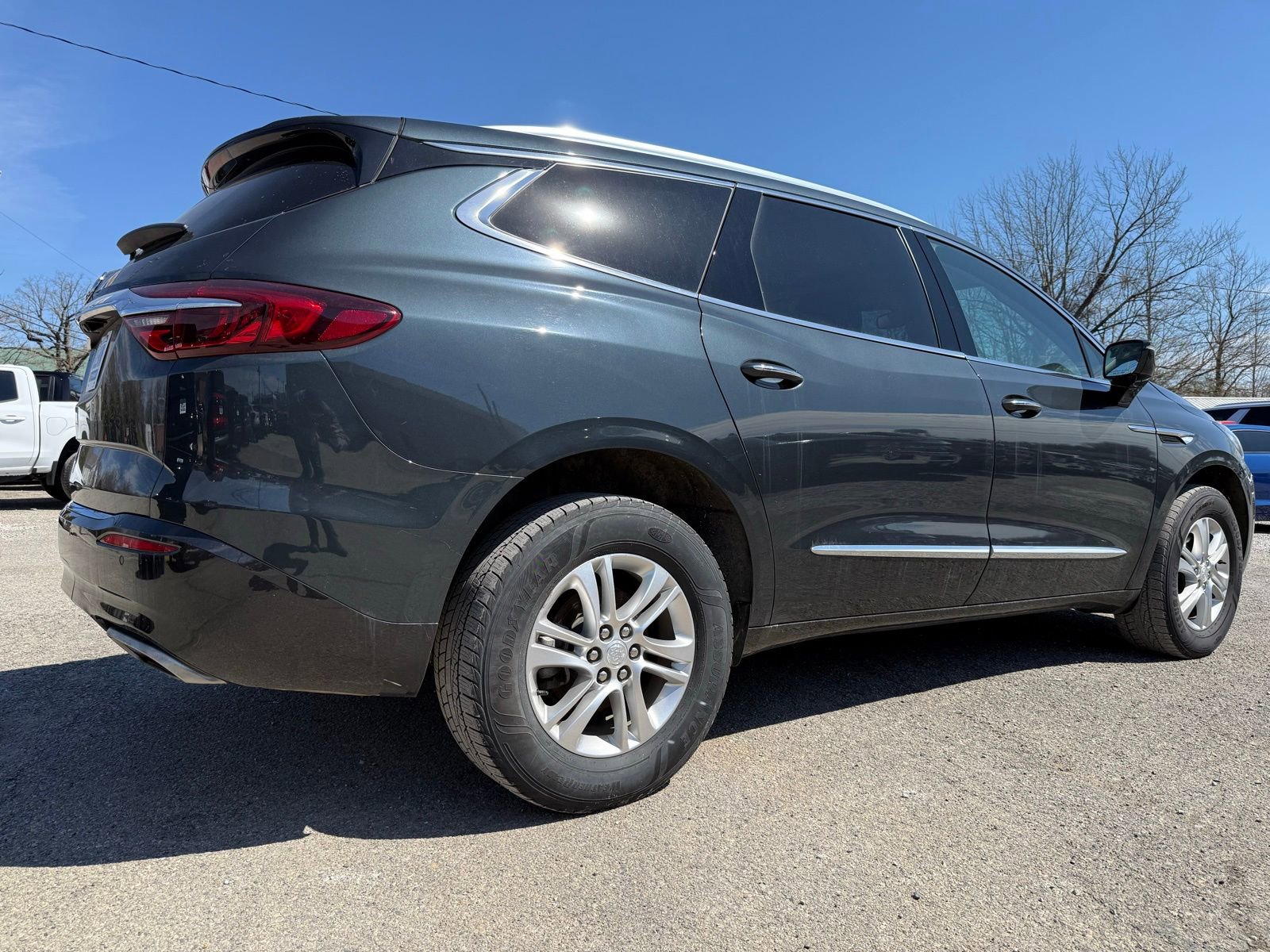 Used 2020 Buick Enclave Essence w/ LPO, Floor Liner Package image 17