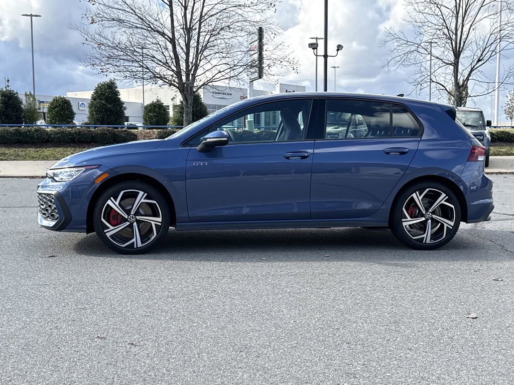 New 2026 Volkswagen GTI SE image 2