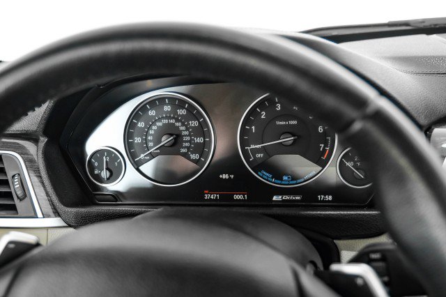 Used 2018 BMW 330e RWD image 17
