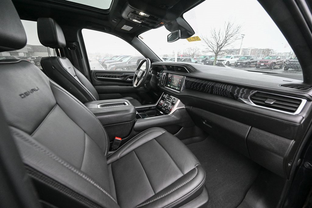 Used 2023 GMC Yukon XL Denali image 23