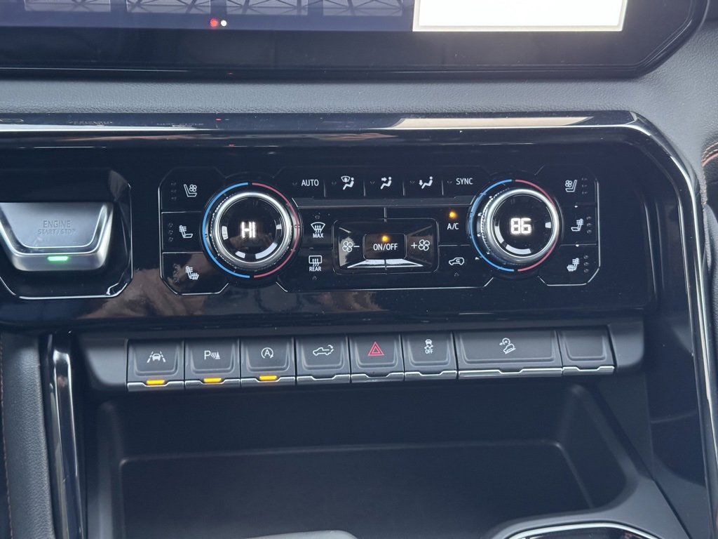 Used 2024 GMC Sierra 1500 AT4 w/ Technology Package image 11