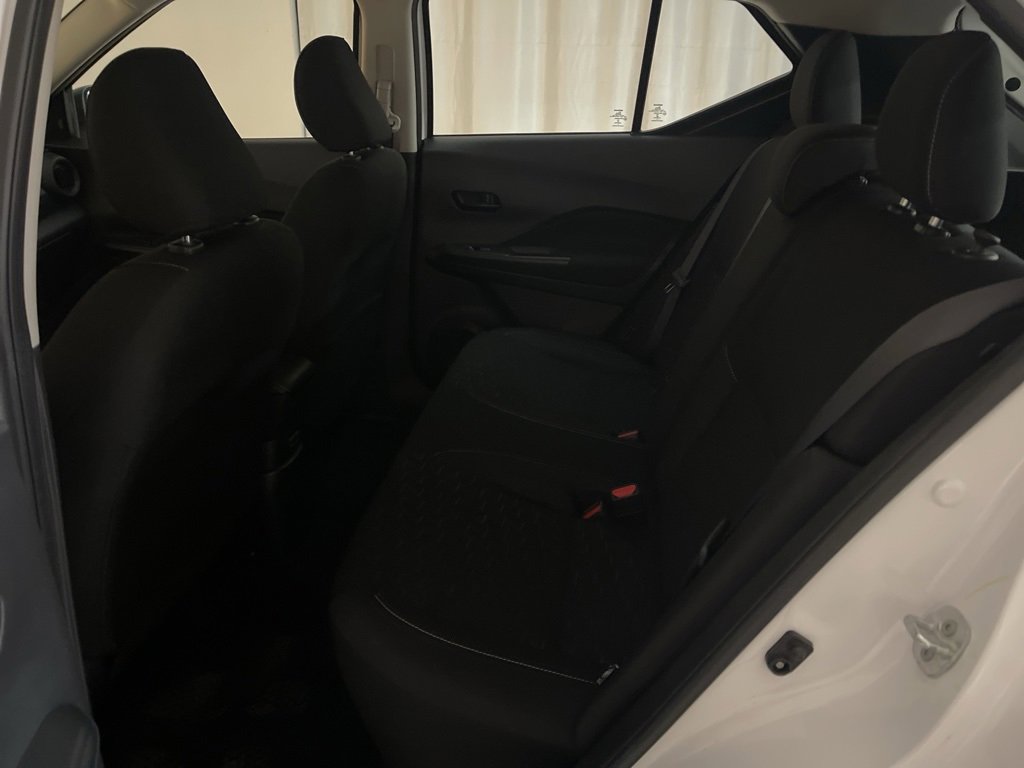 Used 2022 Nissan Kicks S image 28