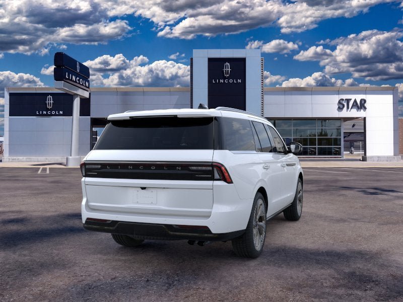 New 2026 Lincoln Navigator Black Label AWD/4WD image 8