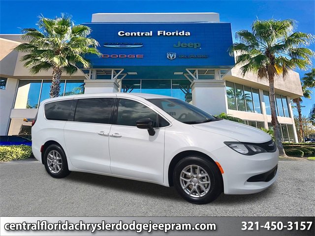 New 2026 Chrysler Voyager LX