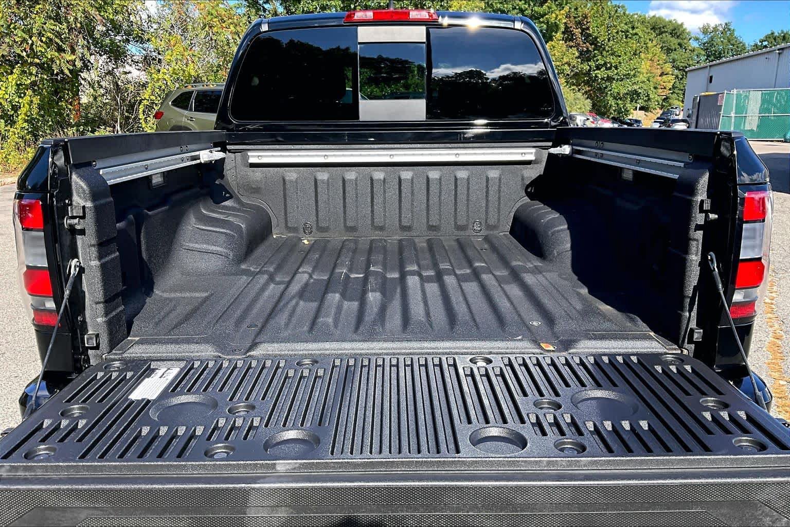 Used 2023 Nissan Frontier PRO-4X w/ Pro Convenience Package AWD/4WD image 30