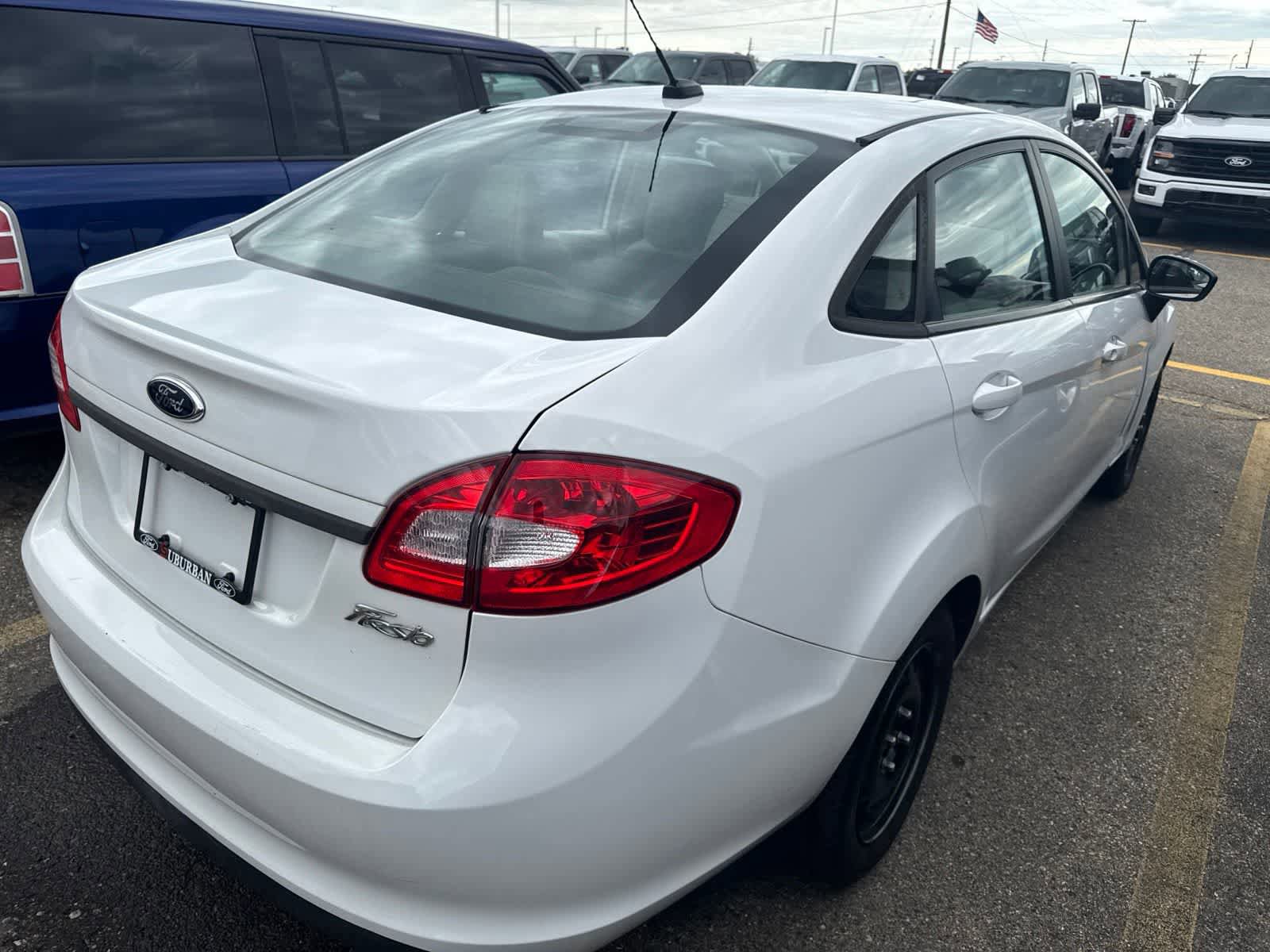 Used 2013 Ford Fiesta S FWD image 11