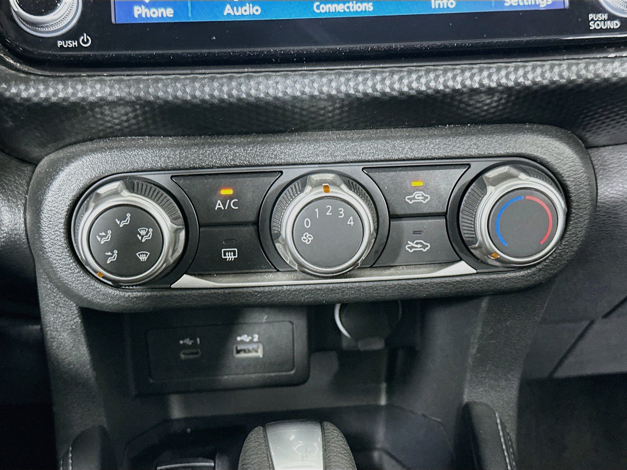 Used 2024 Nissan Kicks SV FWD image 22