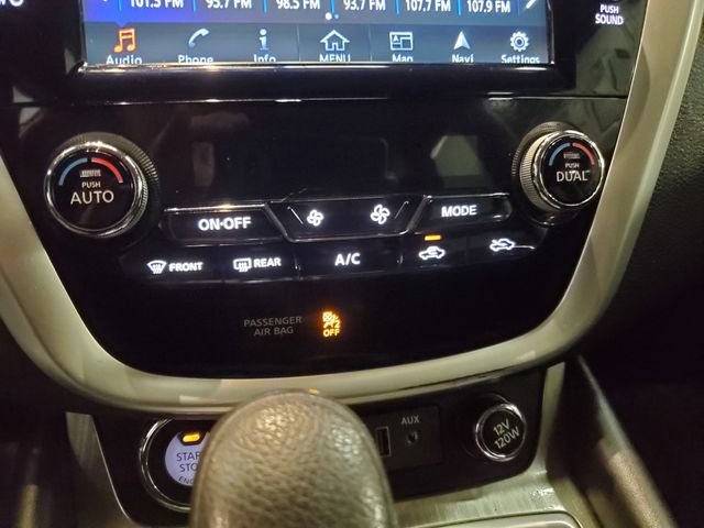 Used 2018 Nissan Murano S image 19