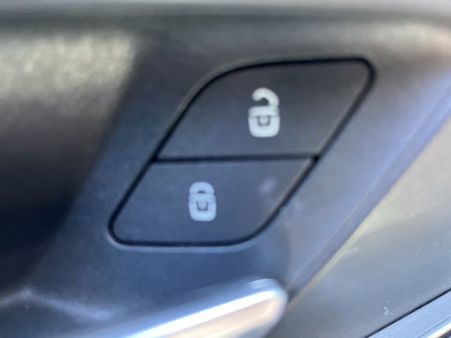 Used 2020 Mercedes-Benz GLB 250 4MATIC image 14