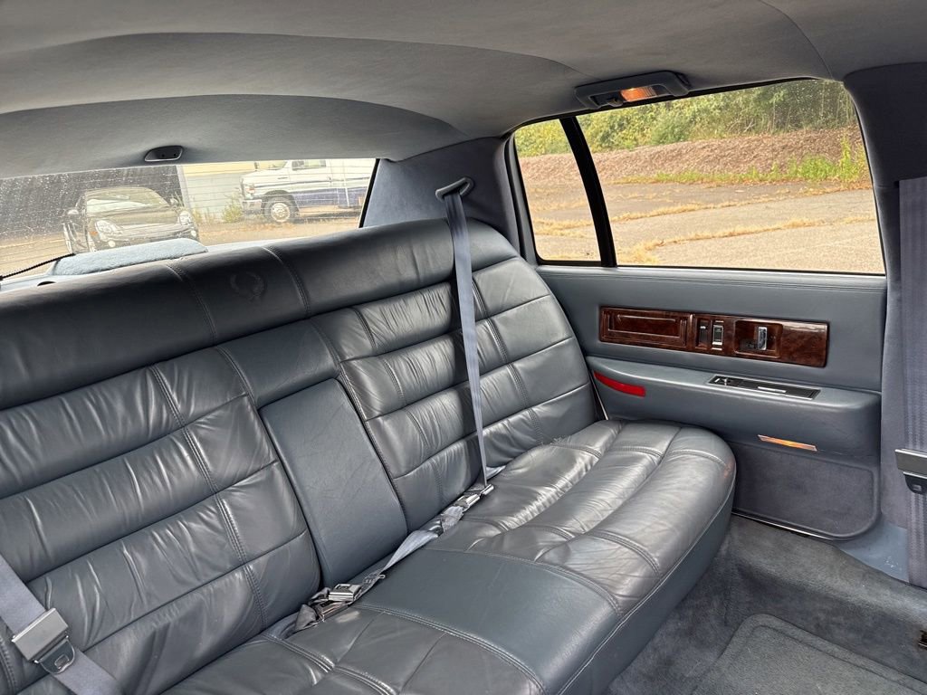 Used 1995 Cadillac Fleetwood Brougham image 37