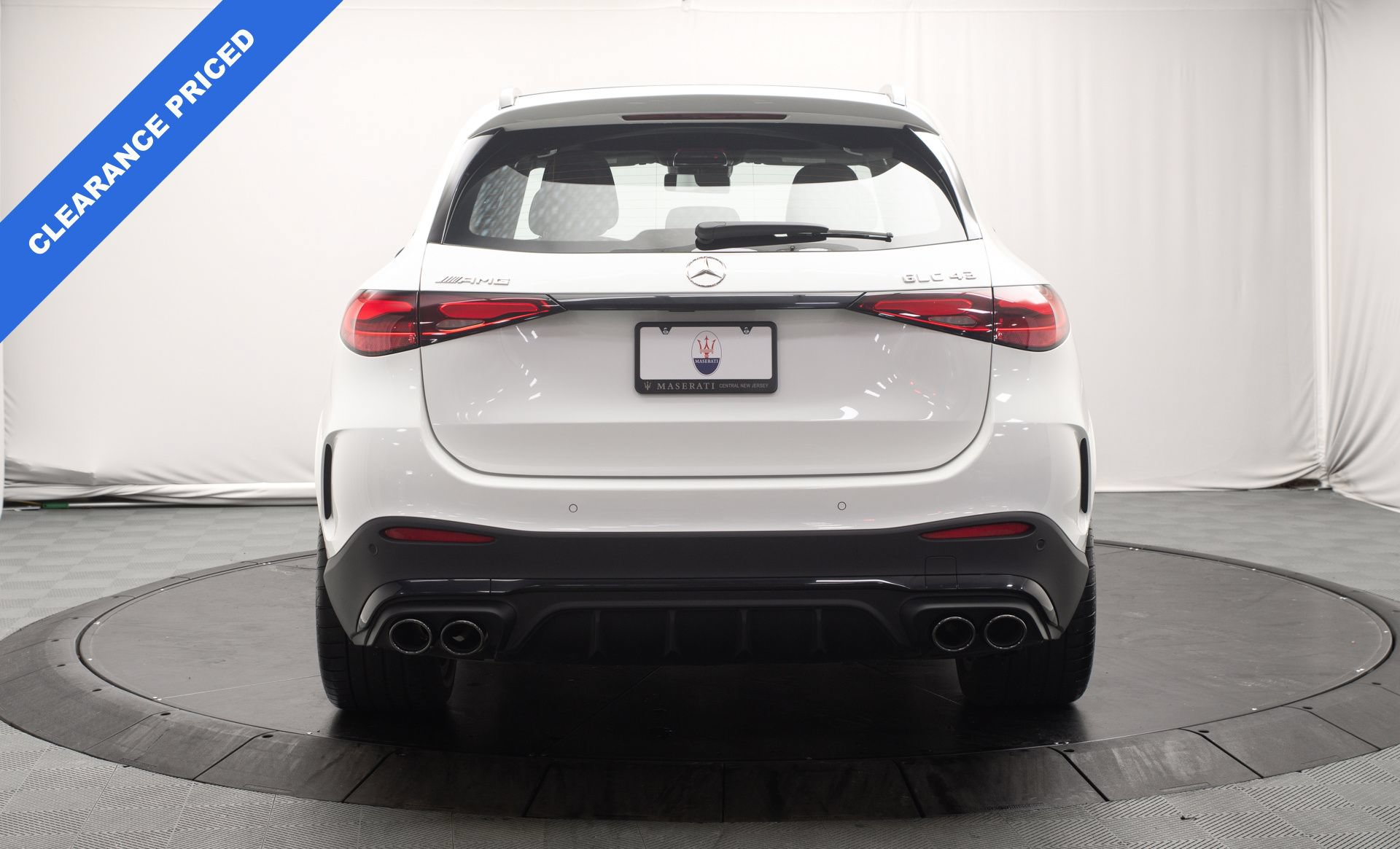Used 2025 Mercedes-Benz GLC 43 AMG 4MATIC image 4