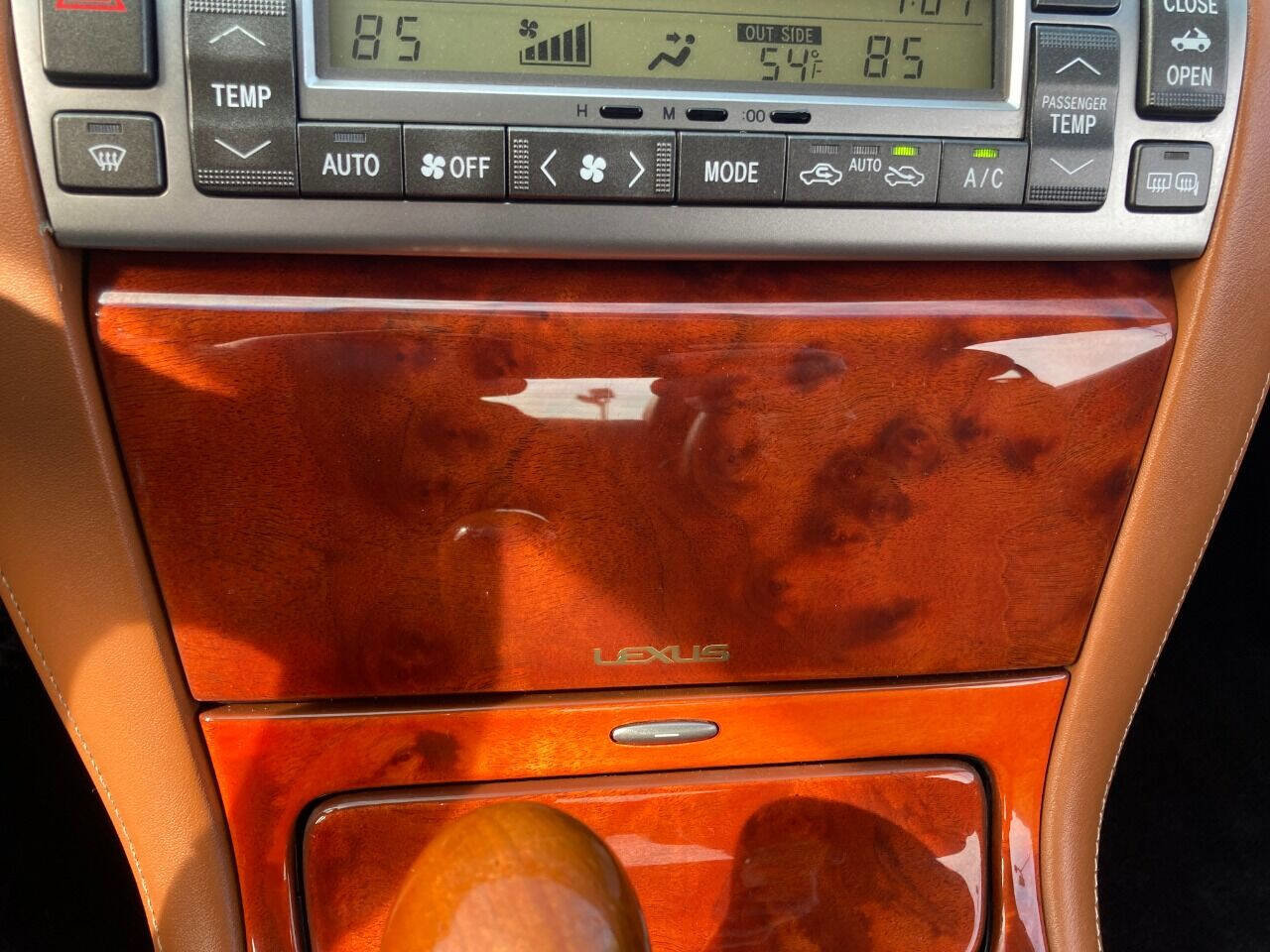 Used 2003 Lexus SC 430 Base 2dr Convertible image 80