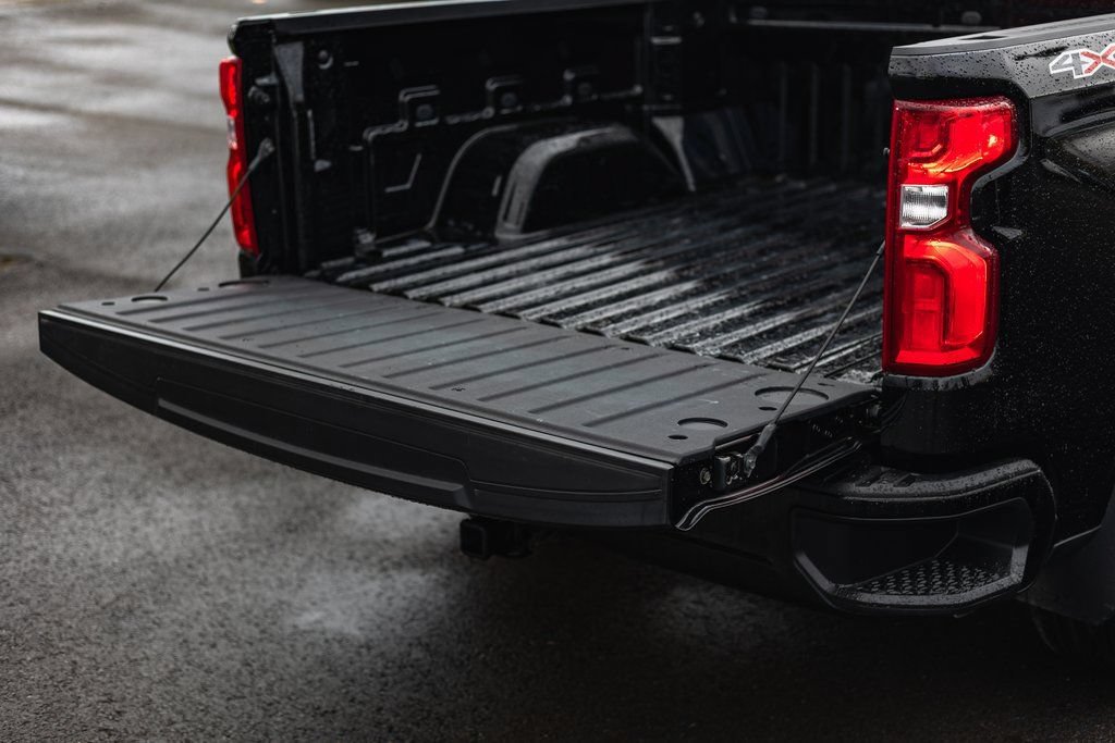 Used 2024 Chevrolet Silverado 1500 RST AWD/4WD image 12