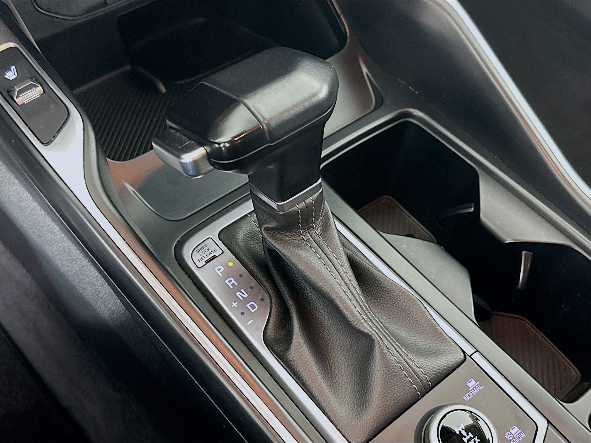 Used 2024 Kia Sorento S image 25