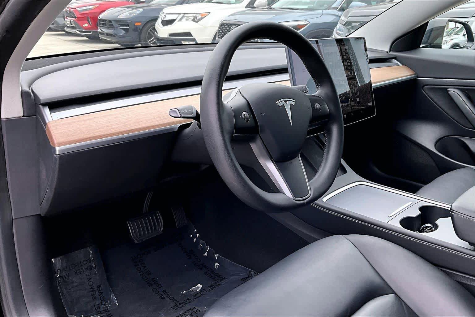 Used 2021 Tesla Model 3 Standard Range Plus RWD image 16