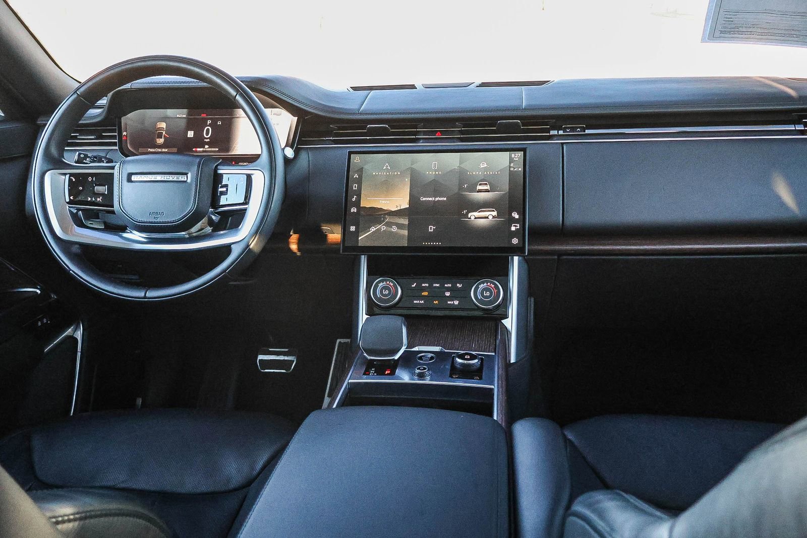 Certified 2023 Land Rover Range Rover SE image 23