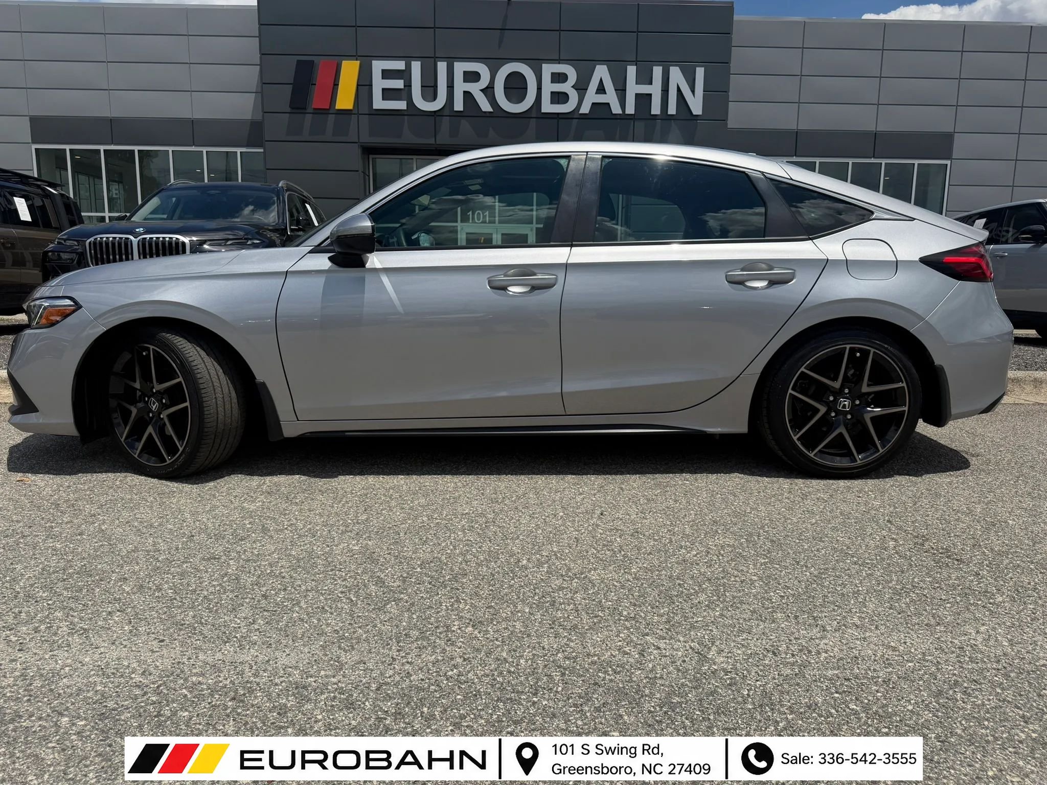 Used 2022 Honda Civic Sport Touring image 2
