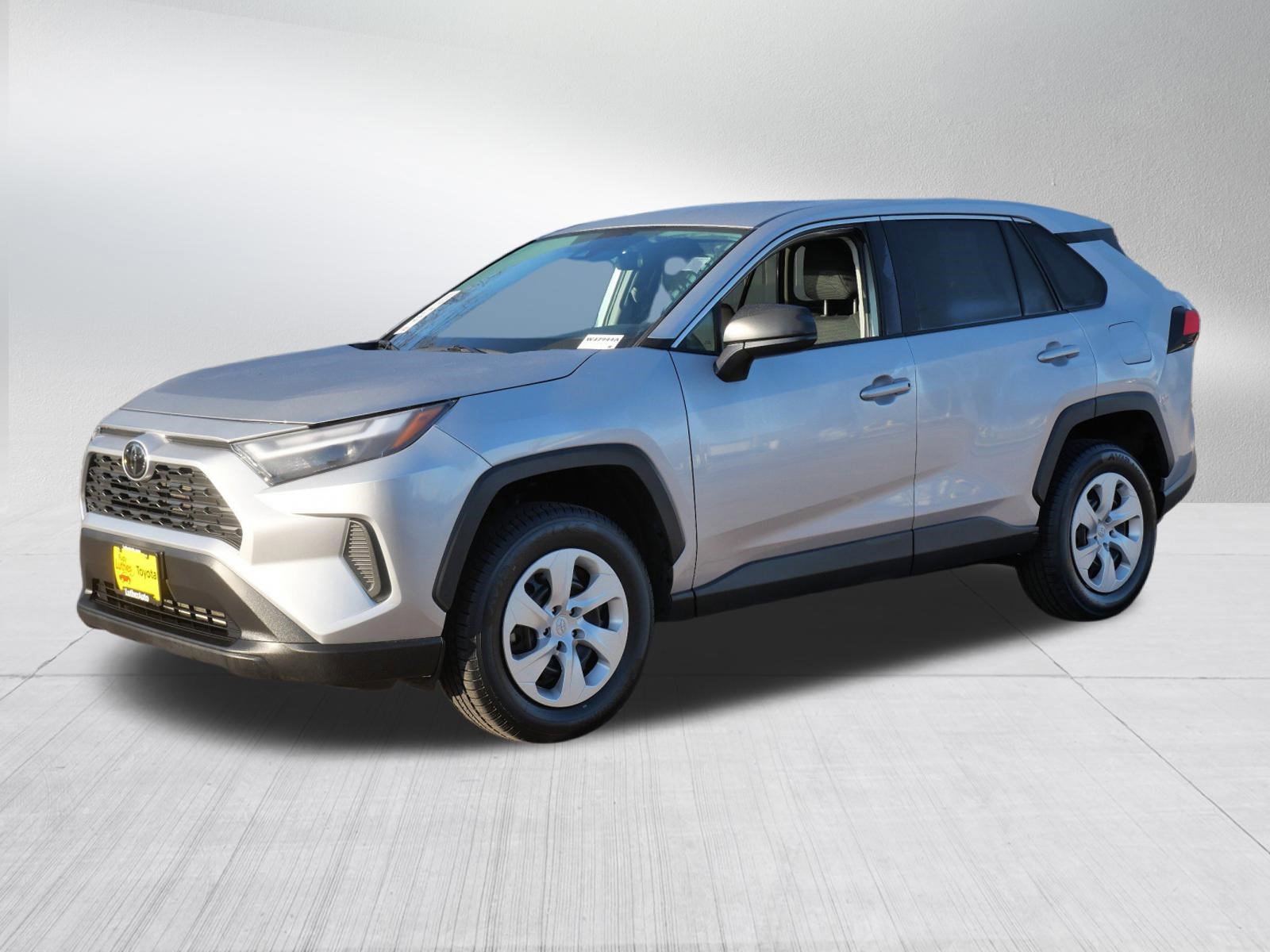 Certified 2023 Toyota RAV4 LE AWD/4WD image 3