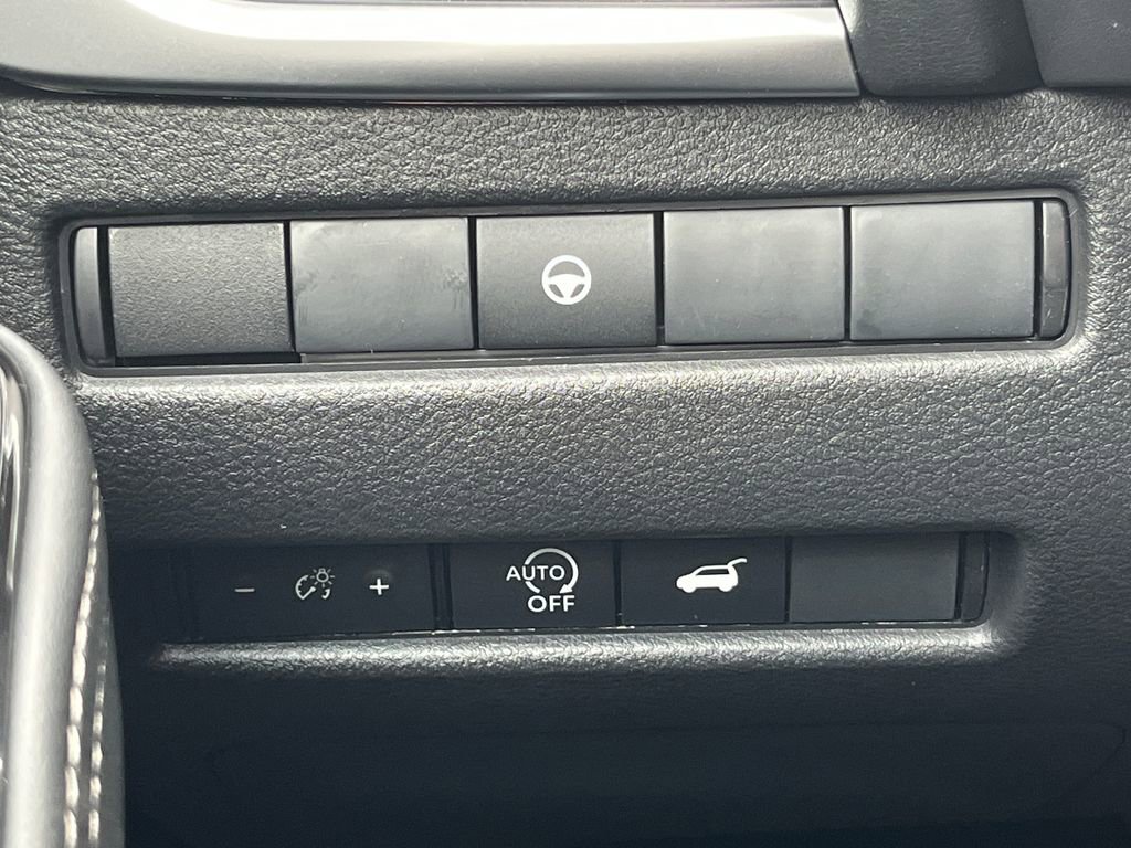 New 2026 Nissan Rogue SV AWD/4WD image 19