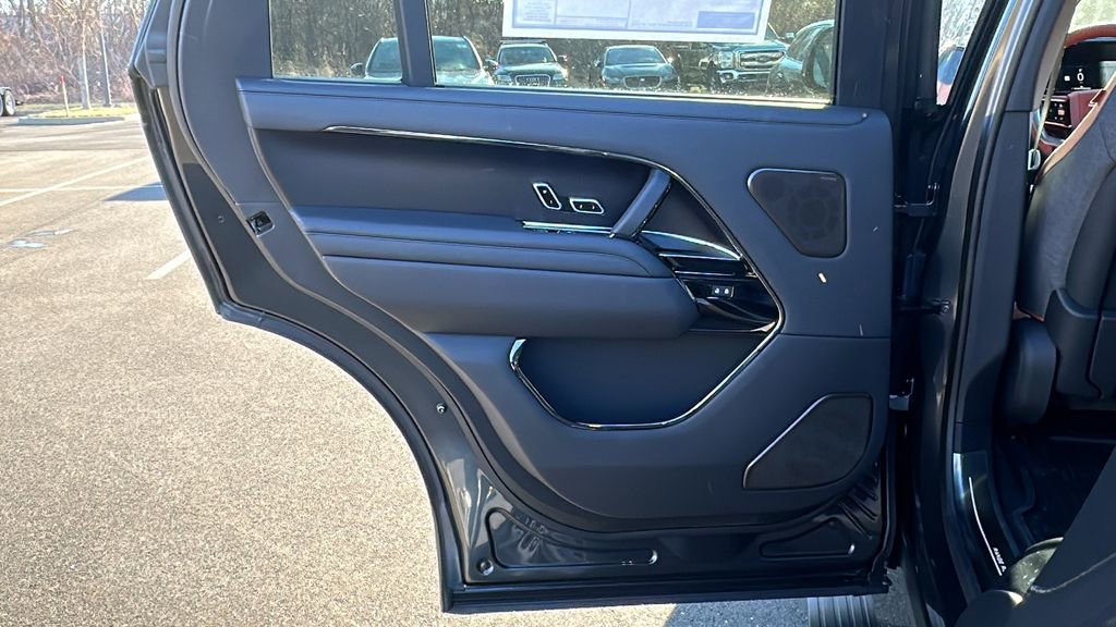 New 2025 Land Rover Range Rover SV image 26