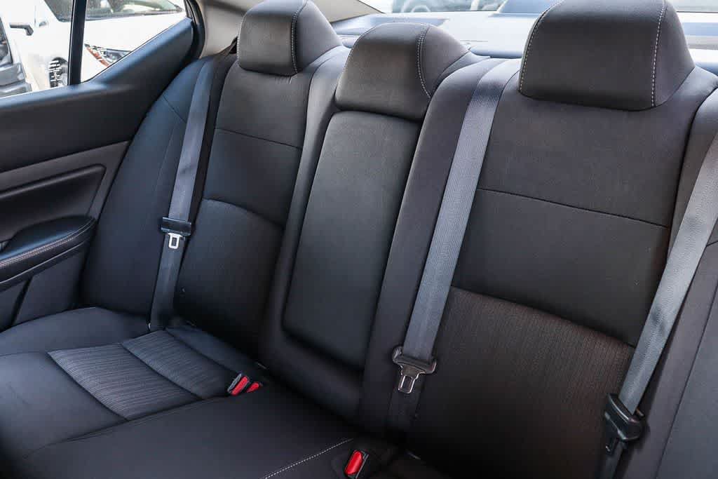 Used 2024 Nissan Altima 2.5 SV FWD image 21