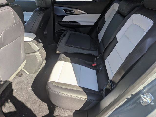 New 2026 Chevrolet Equinox EV LT image 18