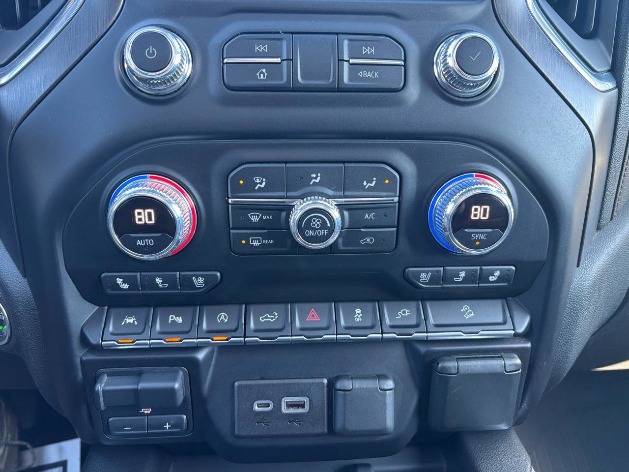 Used 2020 GMC Sierra 1500 AT4 w/ AT4 Premium Package image 27