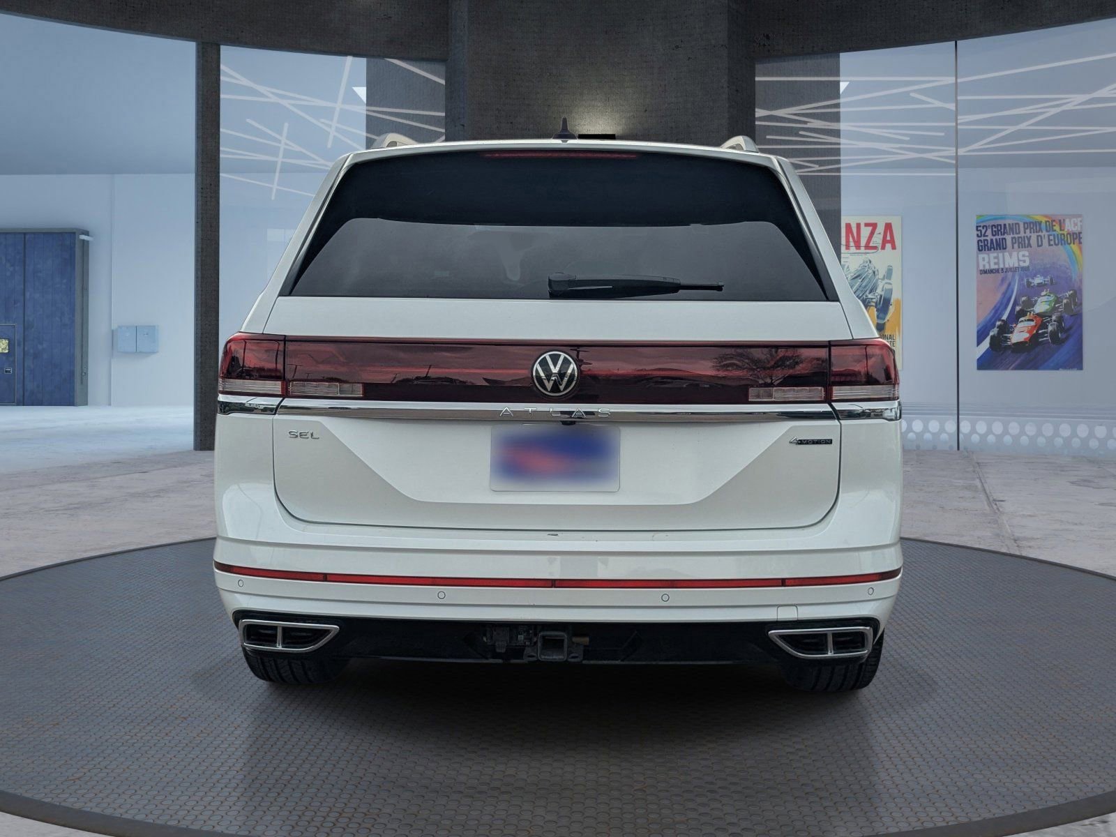 Used 2024 Volkswagen Atlas SEL Premium R-Line image 5
