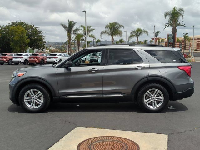 Used 2022 Ford Explorer XLT w/ Equipment Group 202A RWD image 8