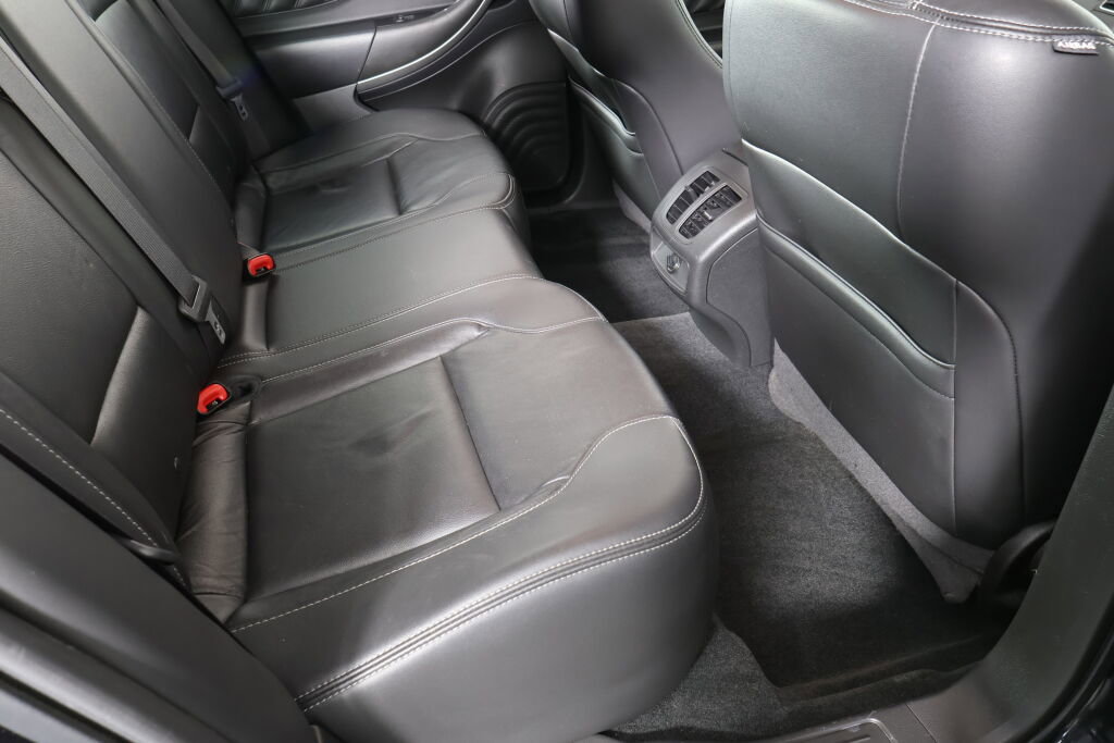 Used 2017 Ford Taurus SEL image 22