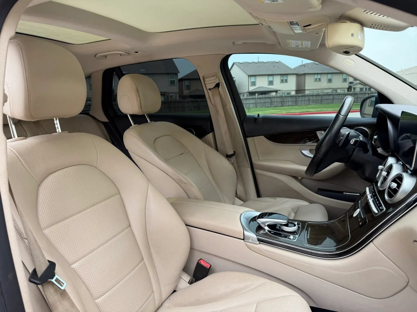 Used 2016 Mercedes-Benz GLC 300 image 17