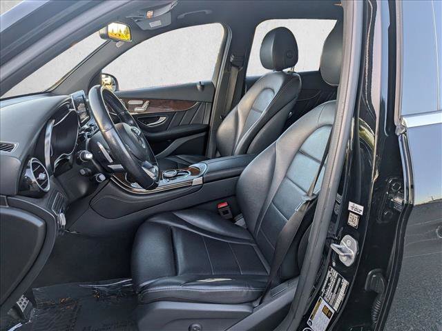 Used 2018 Mercedes-Benz GLC 350e 4MATIC image 16