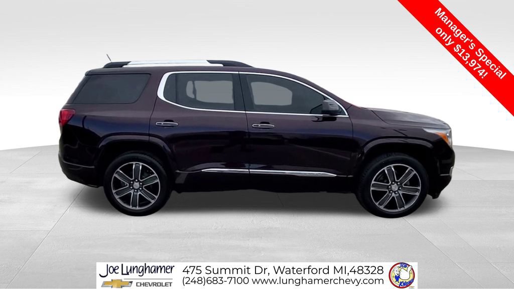 Used 2018 GMC Acadia Denali w/ Technology Package FWD image 10
