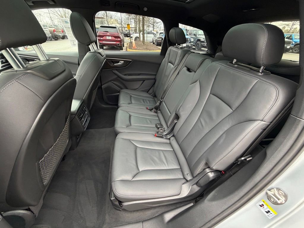 Used 2025 Audi Q7 3.0T Premium Plus image 18
