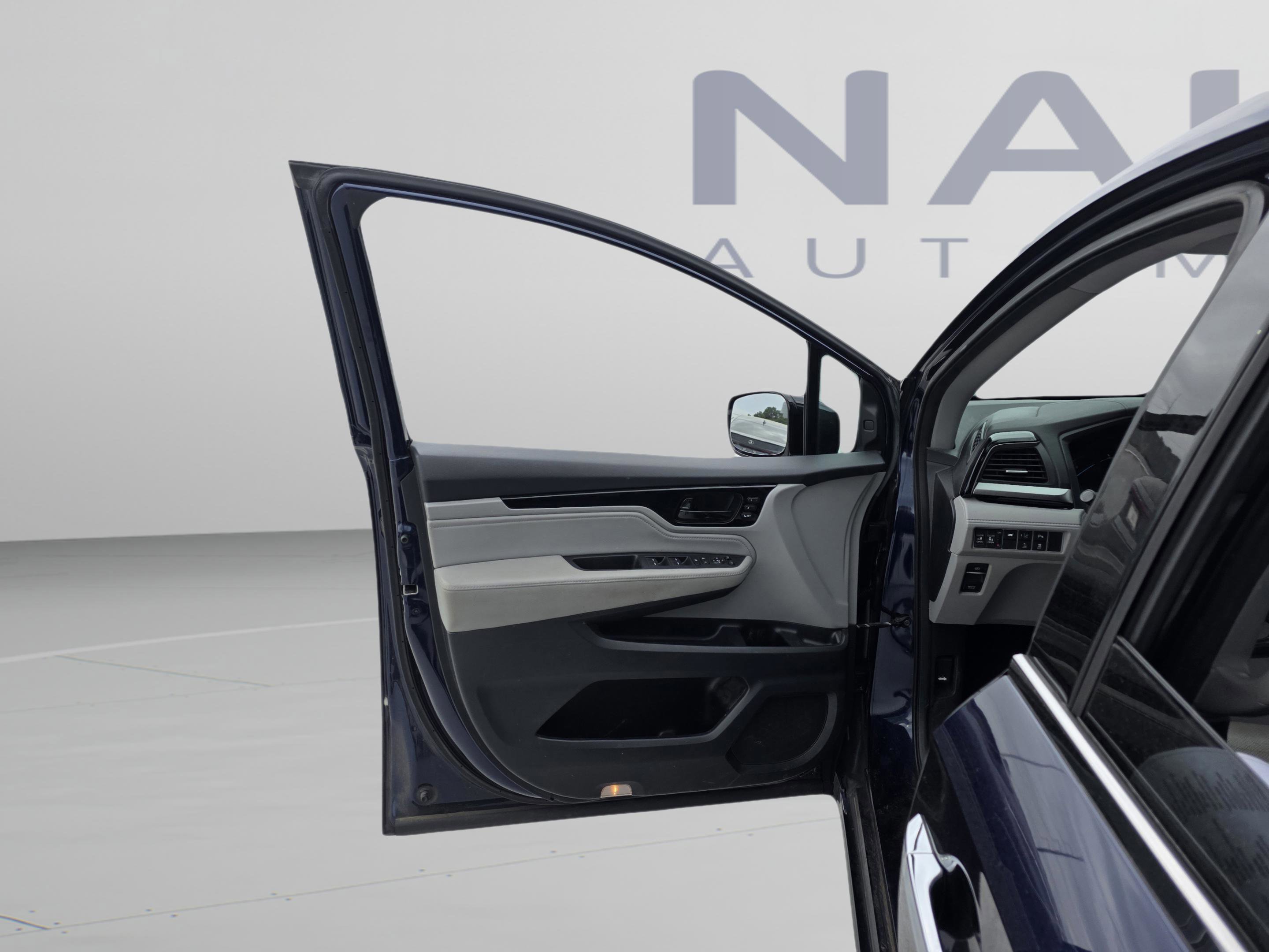 Used 2018 Honda Odyssey Elite image 17